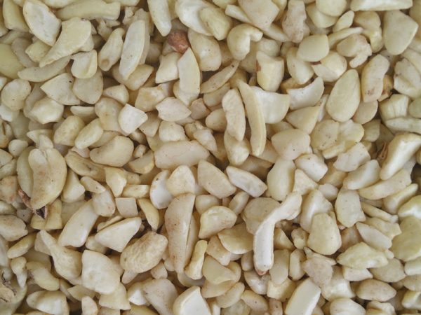 Cashew Large White Pieces Peri Peri